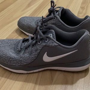 Nike Women’s Flex Supreme TR6